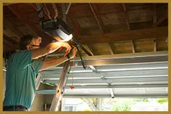 United Garage Doors San Antonio, TX 210-245-5810 United Garage Doors San Antonio, TX 210-245-5810